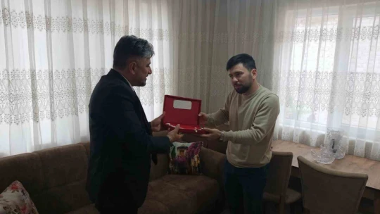 Aydın'da şehit aileleri ve gaziler yalnız bırakılmıyor