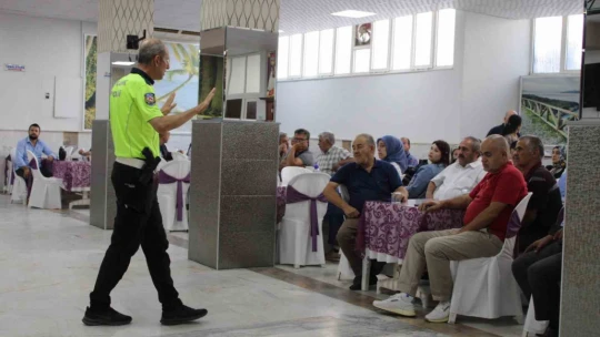 Aydın'da servis şoförleri ve rehber personellere trafik eğitimi