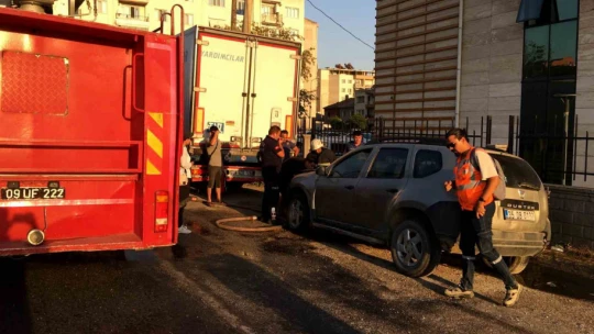 Aydın'da seyir halindeki otomobil alev aldı
