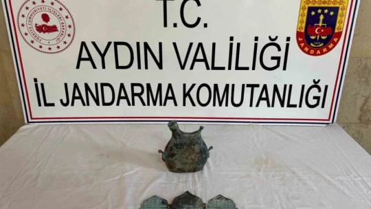 Aydın'da tarihi eserleri satmak istediler, jandarmaya yakalandılar