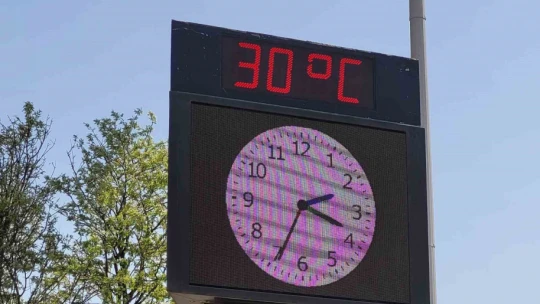 Aydın'da termometreler 30 dereceyi gördü