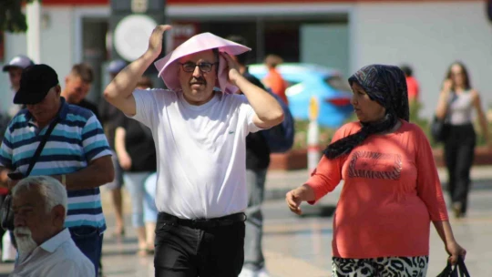 Aydın'da termometreler 44 dereceyi gördü