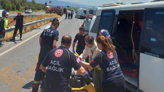 Aydın'da trafik kazası: 17 yaralı