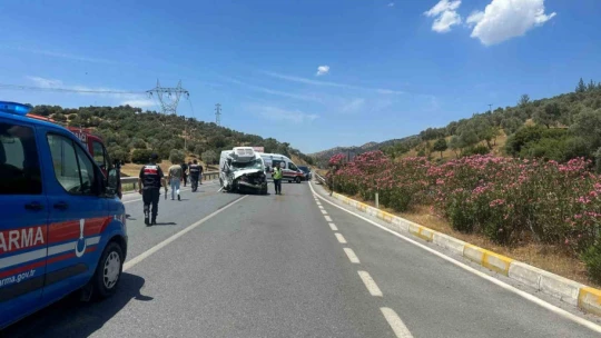 Aydın'da trafik kazası: 17 yaralı