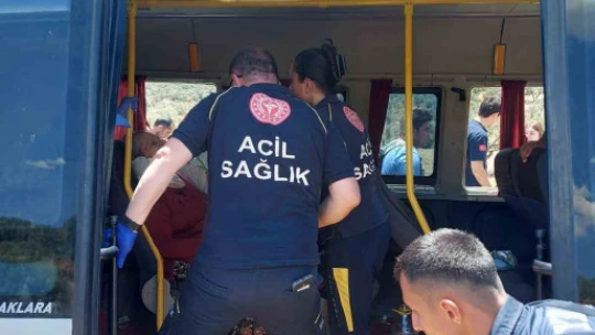 Aydın'da trafik kazası: 17 yaralı
