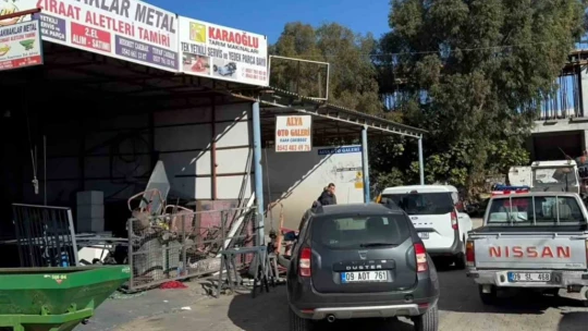 Aydın'da traktör hırsızlığı kamerada