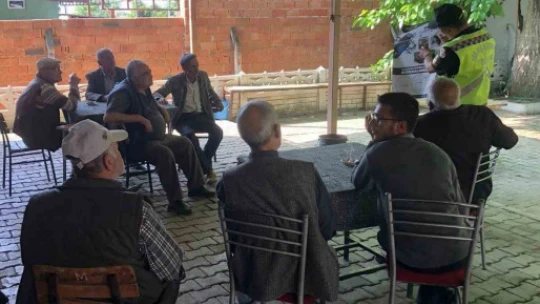 Aydın'da traktör sürücüleri bilgilendirdi