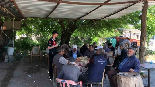 Aydın'da traktör sürücüleri bilgilendirildi