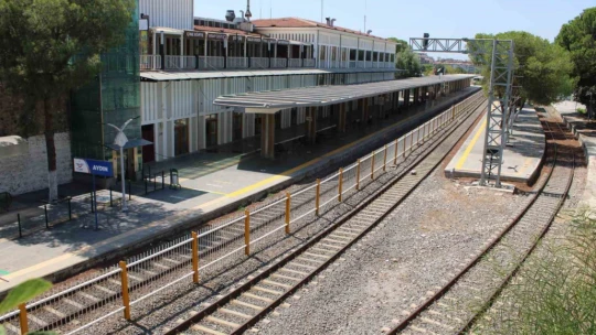 Aydın'da tren seferleri iptal oldu, vatandaşlar kapıdan döndü