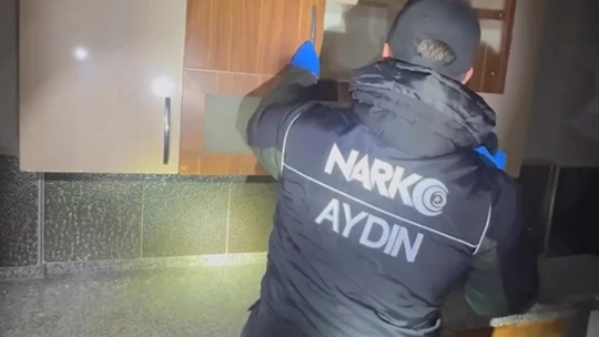 Aydın'da uyuşturucu operasyonu: 7 bin 980 adet hap ele geçirildi