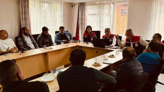 Aydın'da veteriner hekimler bilgilendirildi