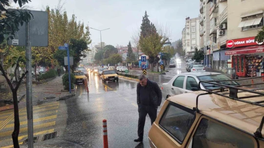 Aydın'da yağışlı hava etkili oluyor
