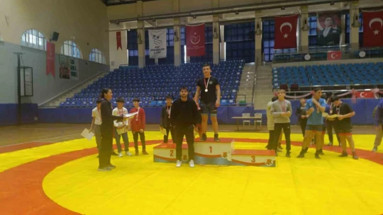 Aydın'da Yıldız Erkek Grekoromen Güreş il birinciliği müsabakaları sona erdi