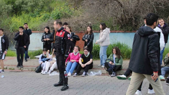 Aydın'da yolcu minibüsü devrildi: 28 yaralı