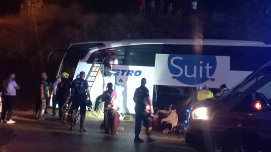 Aydın'da yolcu otobüsü yoldan çıktı: 1 ölü, 7 yaralı