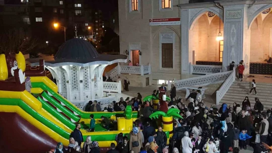 Aydın'da yüzlerce çocuk camide buluştu