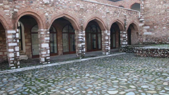 Aydın'daki 200 yıllık tarihi han temizlendi