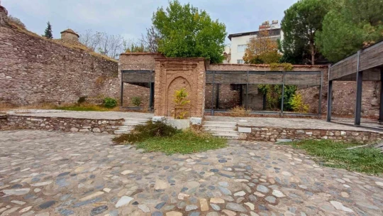 Aydın'daki 200 yıllık tarihi han temizlendi