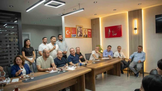 Aydın'daki CHP'li Belediye Başkanları Kuşadası'nda bir araya geldi