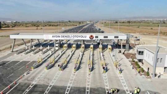 Aydın-Denizli Otoyolu hizmete açıldı