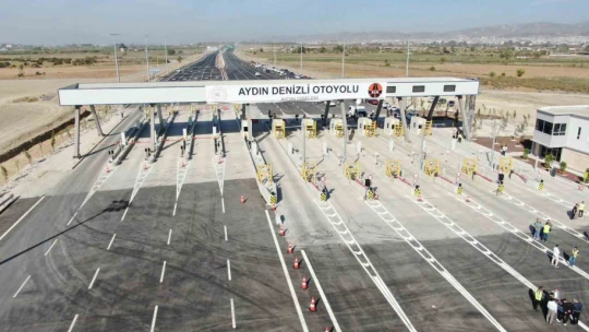 Aydın-Denizli Otoyolu hizmete açıldı
