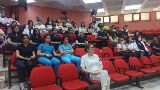 Aydın Devlet Hastanesi'nde stajyer öğrencilere oryantasyon eğitimi verildi