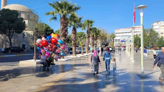 Aydın, Ekim ayında yazdan kalma günlerini yaşıyor