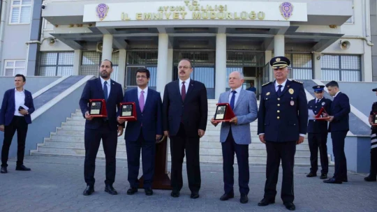 Aydın emniyetine yeni araçları teslim edildi