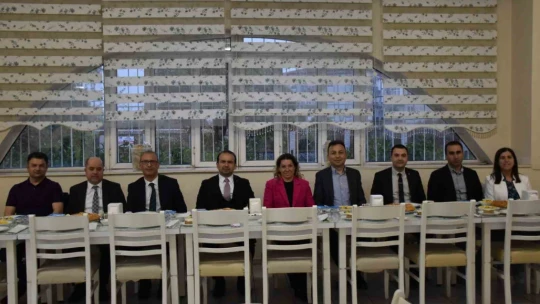 Aydın İl Sağlık Müdürü Şenkul sağlık personeli ile iftarda buluştu