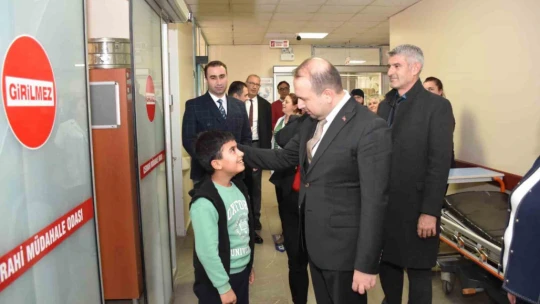 Aydın İl Sağlık Müdürü Şenkul, sağlık çalışanlarının yeni yılını kutladı