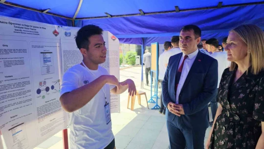 Aydın'ın seçkin liseleri 'Eğitimde Dijitalleşme' sergisini Nazilli'de gerçekleştirdi