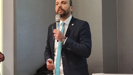 Aydın'ın sıra dışı adayı Turgut, projelerini paylaştı