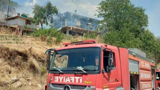 Aydın itfaiyesi 24 saatte 59 yangına anında müdahale etti