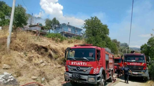 Aydın itfaiyesi 24 saatte 59 yangına anında müdahale etti