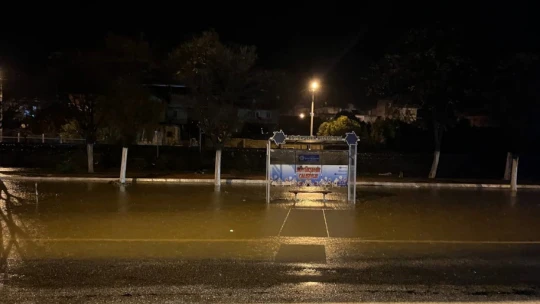 Aydın-İzmir karayolunda sürücüler zor anlar yaşadı