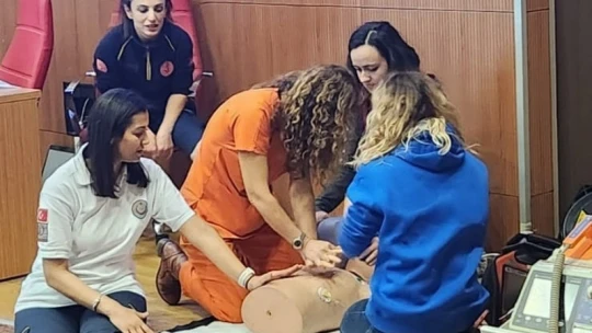 Aydın Kadın Doğum ve Çocuk Hastalıkları Hastanesi personeline eğitim verildi