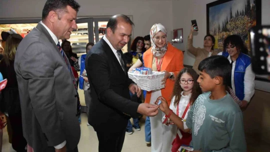 Aydın Kadın Doğum ve Çocuk Hastanesi'nde 23 Nisan kutlaması