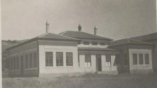 Aydın Lisesi'nin tarihi binasının restorasyon çalışmaları başladı
