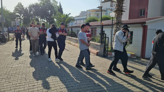 Aydın merkezli 17 ilde dolandırıcılık operasyonu: 38 gözaltı