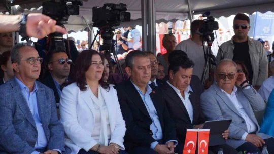 Aydın-Muğla deniz otobüsü seferleri başladı: CHP Lideri Özgür Özel kaptan köşküne geçerek ilk seferin startını verdi