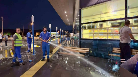 Aydın otogarı 'pırıl pırıl' oldu