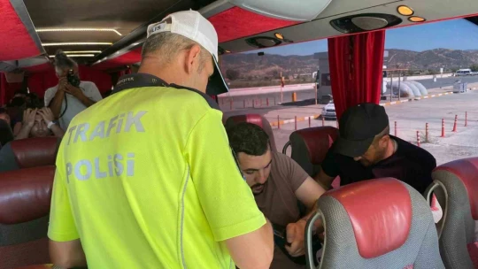 Aydın otogarında bayram denetimi