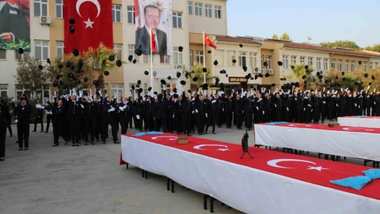 Aydın Polis Okulu, ilk kadın mezunlarını verdi