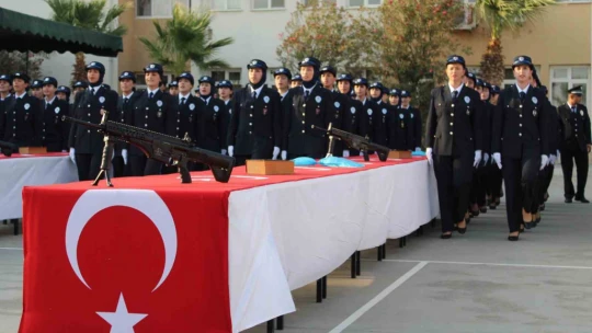 Aydın Polis Okulu, ilk kadın mezunlarını verdi
