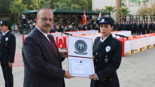 Aydın Polis Okulu, ilk kadın mezunlarını verdi