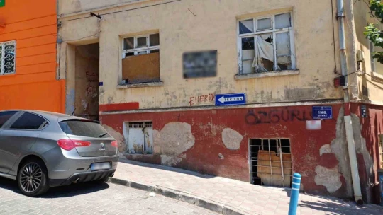 Aydın sokakları karalama duvarına döndü
