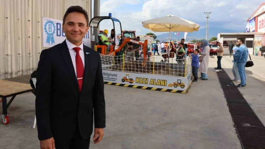Aydın Tarım Fuarı yoğun ilgi gördü, çocuklar gerçek iş makinesi ile oynamanın keyfini yaşadı