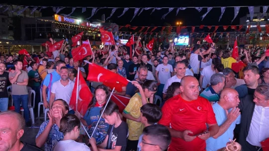 Aydın, Türkiye'nin galibiyetini kutladı