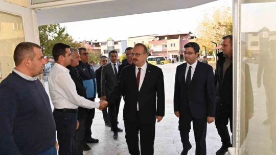 Aydın Valisi Canbolat, Yenipazar'da incelemelerde bulundu