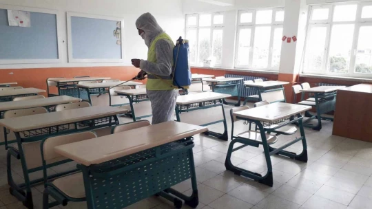 Aydın Büyükşehir Belediyesi öğrenciler için de tedbirler alıyor